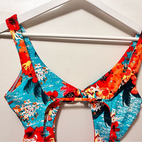 NWT | RELLECIGA Blue Floral Bikini - Picture 6 of 7